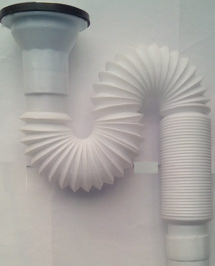 Corrugated siphon