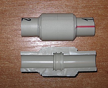 Connexion en cloche de deux tuyaux par couplage