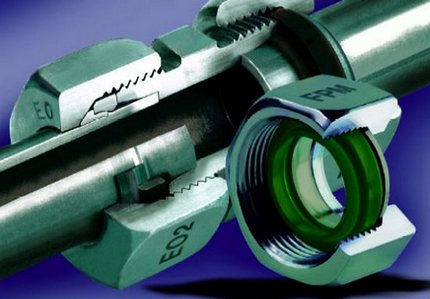 Fitting a crimp coupling