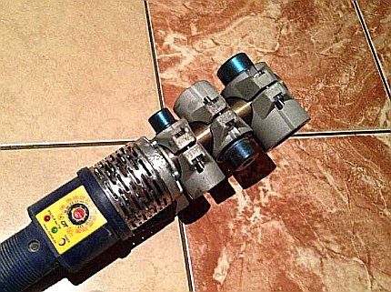 Three-nozzle cylinder heater