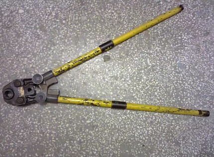 Hand press pliers with telescopic handles