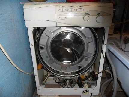 Sovietinė skalbimo mašina