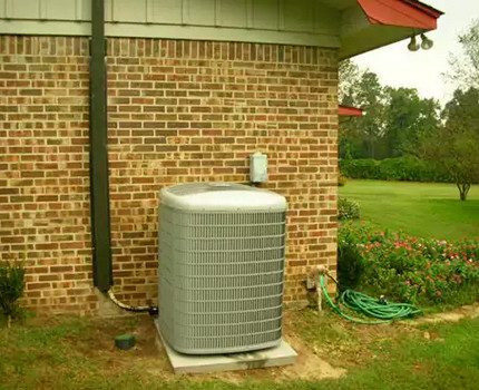 Air-to-water heat pump in the yard