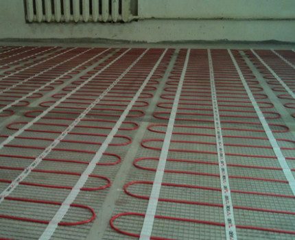 Underfloor heating system in the apartment