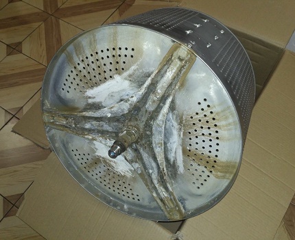 Boues sur le tambour d'une machine à laver