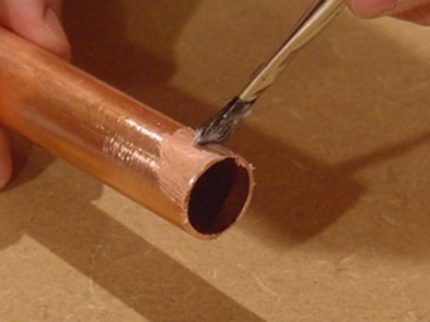 Application of flux to the pipe