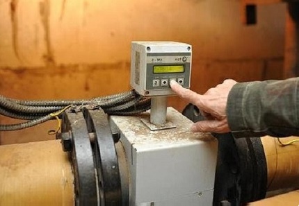 Checking a common house heat meter