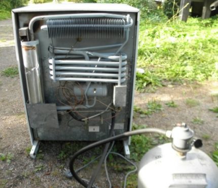 Réfrigérateur à gaz fait maison