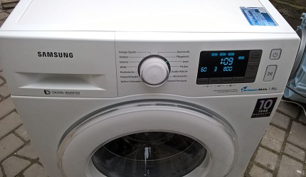 Typ czołowy pralki Samsung