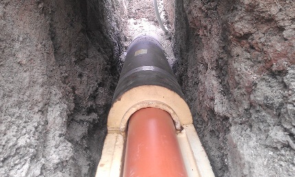 Ground heating pipe in the ground