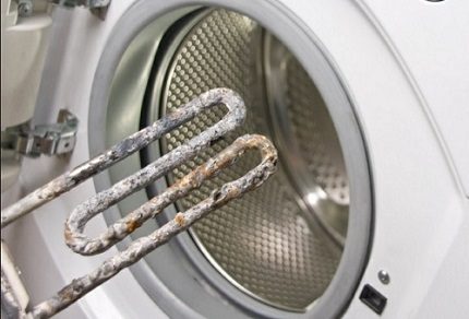 Het verwarmingselement van de wasmachine