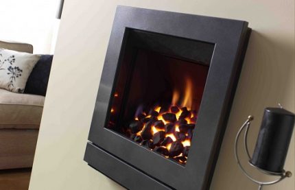 Wall models of eco-fireplaces