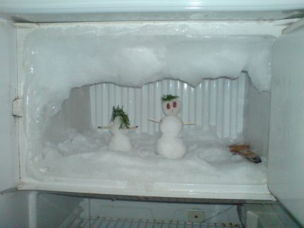 Defrosting the freezer