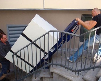 Transporting the device by stairs