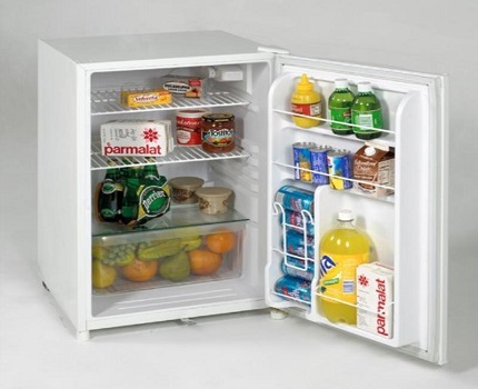 Mini frigorifero in plastica