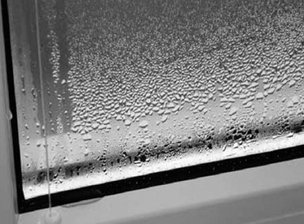 Condensation inside the refrigerator