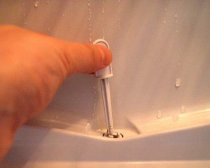 Entwässerungsreinigung in Kühlschränken mit NoFrost-System