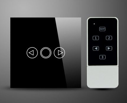 Touch dimmer with remote control