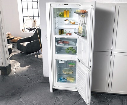 Tula refrigerator