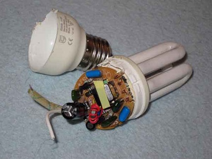 Fluorescerande lampkondensator