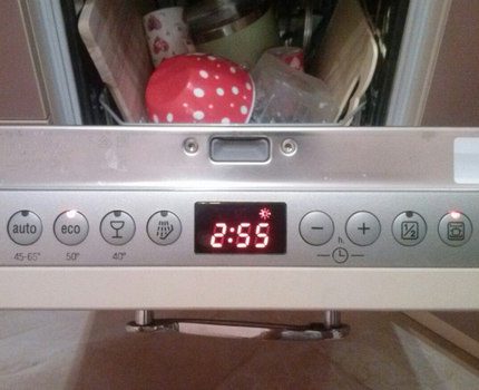 Контролна табла машина за прање судова