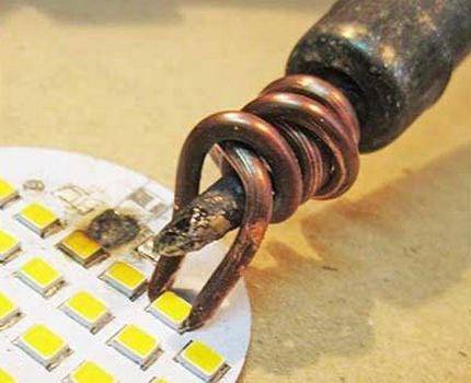 Repararea lămpilor cu LED-uri DIY: cauzele defecțiunilor, când și cum o puteți repara singur
