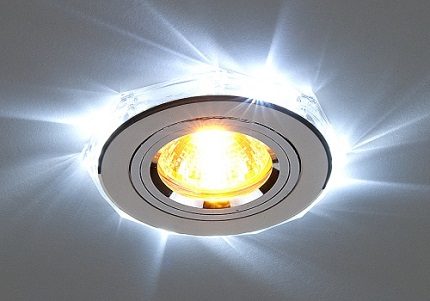 LED lampy pro napínání stropů