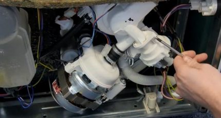 Diskmaskin pump reparation