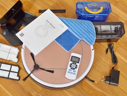 Review of the iLife v7s robot vacuum cleaner: a budget and fairly functional assistant