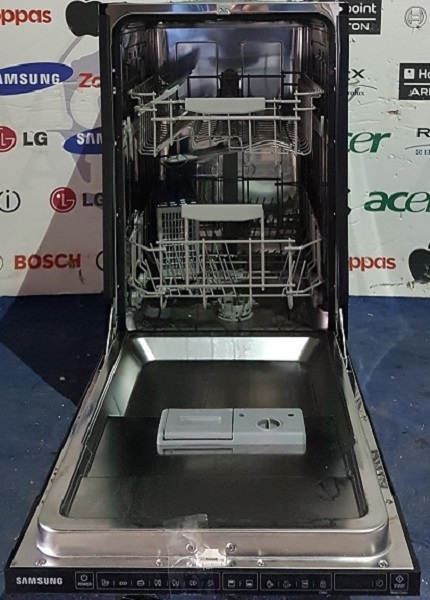 Ciri-ciri mesin pencuci pinggan DW50K4050BB