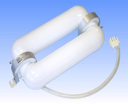 Lamp with external inductor