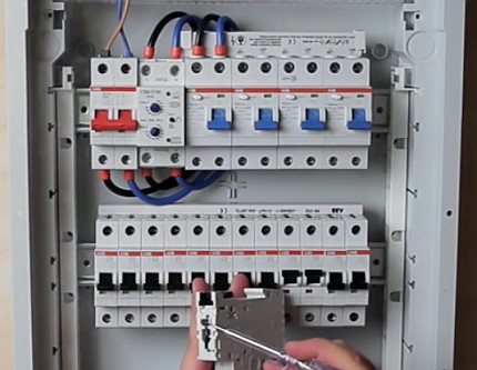 Complex of RCD and circuit breakers