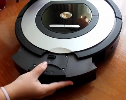Vacuum cleaner robot preparation