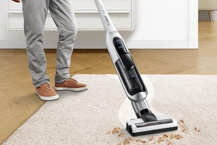 Bosch vacuum cleaner for dust and debris