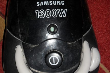 Bojāta Samsung putekļsūcēja poga