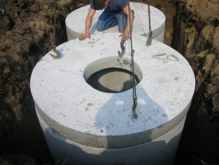 Installation of reinforced concrete rings
