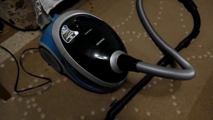 Samsung vacuum cleaner in the room