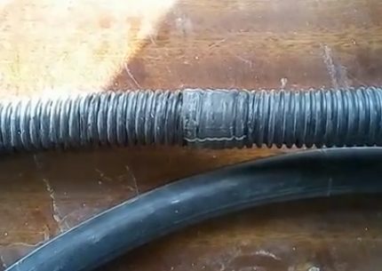 Repairing the corrugation of a vacuum cleaner hose