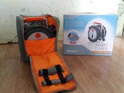 Special bag for storing a car vacuum cleaner