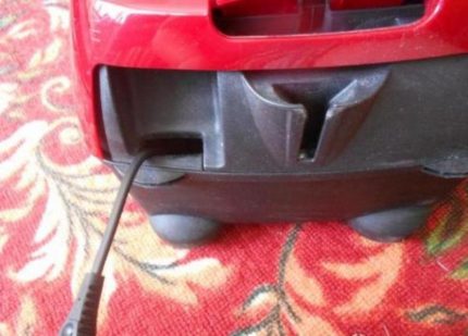 Vacuum cleaner cord cord