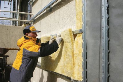 Outdoor version of home insulation