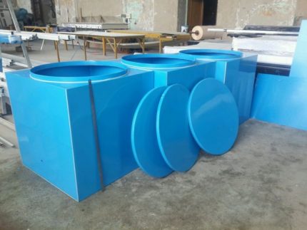 Production of plastic containers
