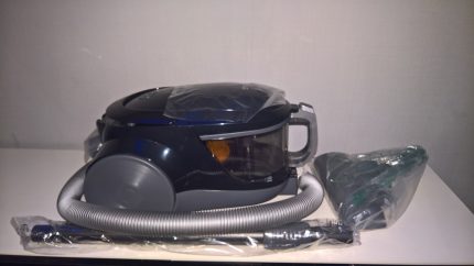 LG2000w turbo brush vacuum cleaner