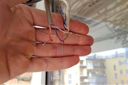 Twisted wire connection