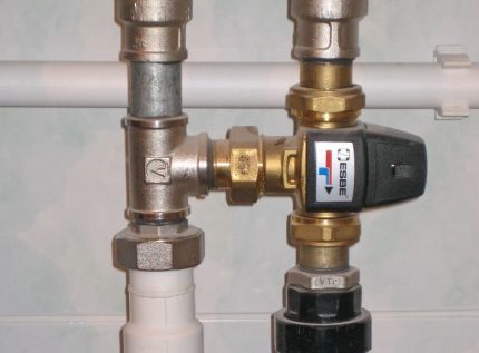 3-way thermostatic valve