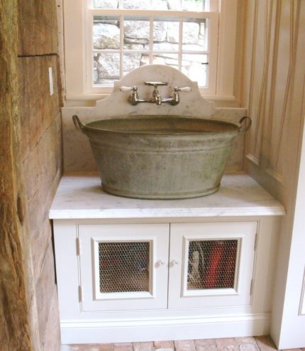Homemade washbasin with sink