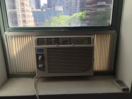 Window air conditioning is very noisy