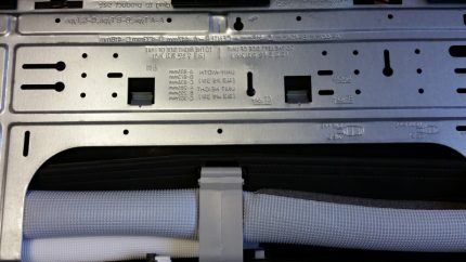 El panel posterior de la unidad interior LG P07EP