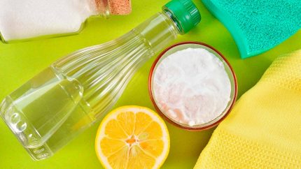 Curățarea acoperirii cu acid citric