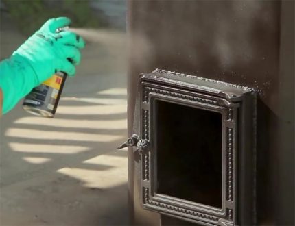 Furnace painting with heat-resistant varnish
